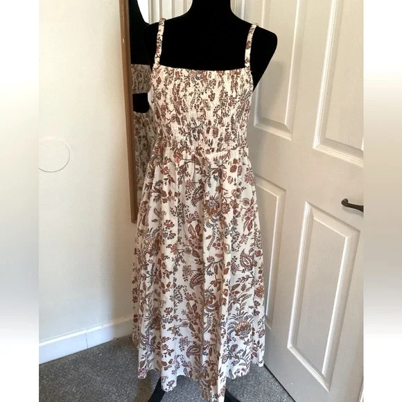 Old Navy Brown and Cream Smocked Midi Sundress - Picture 5 of 5